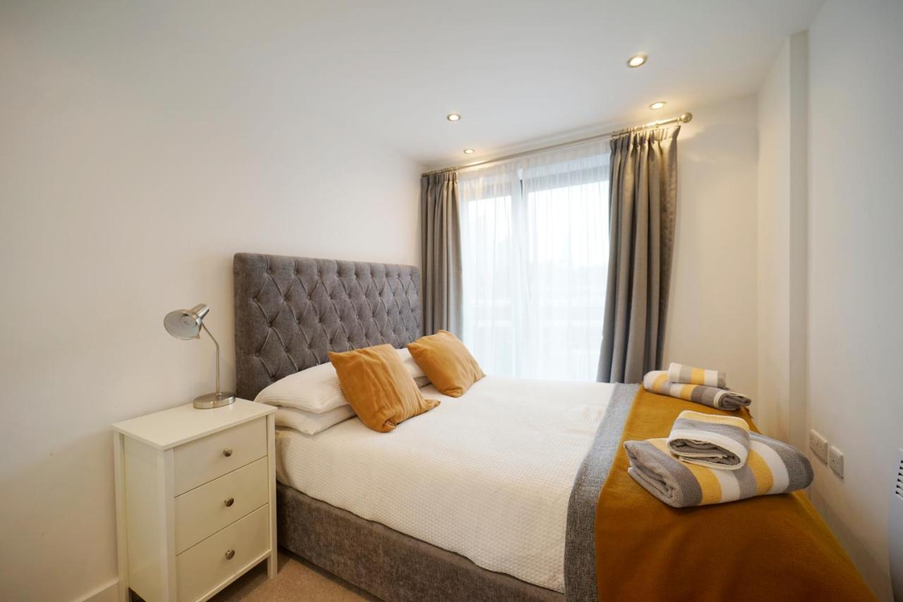 Modern 2 Bed Apartment With Juliet Balcony - Dhb Stays Leeds  Exterior foto